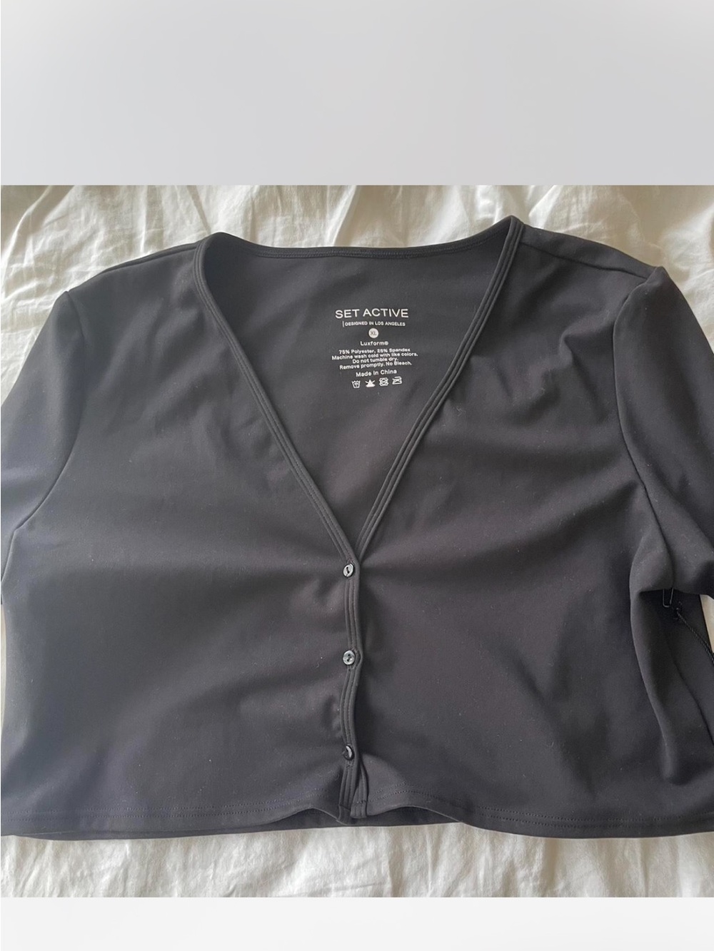 SET Active Black V-Neck Button Front Crop Top